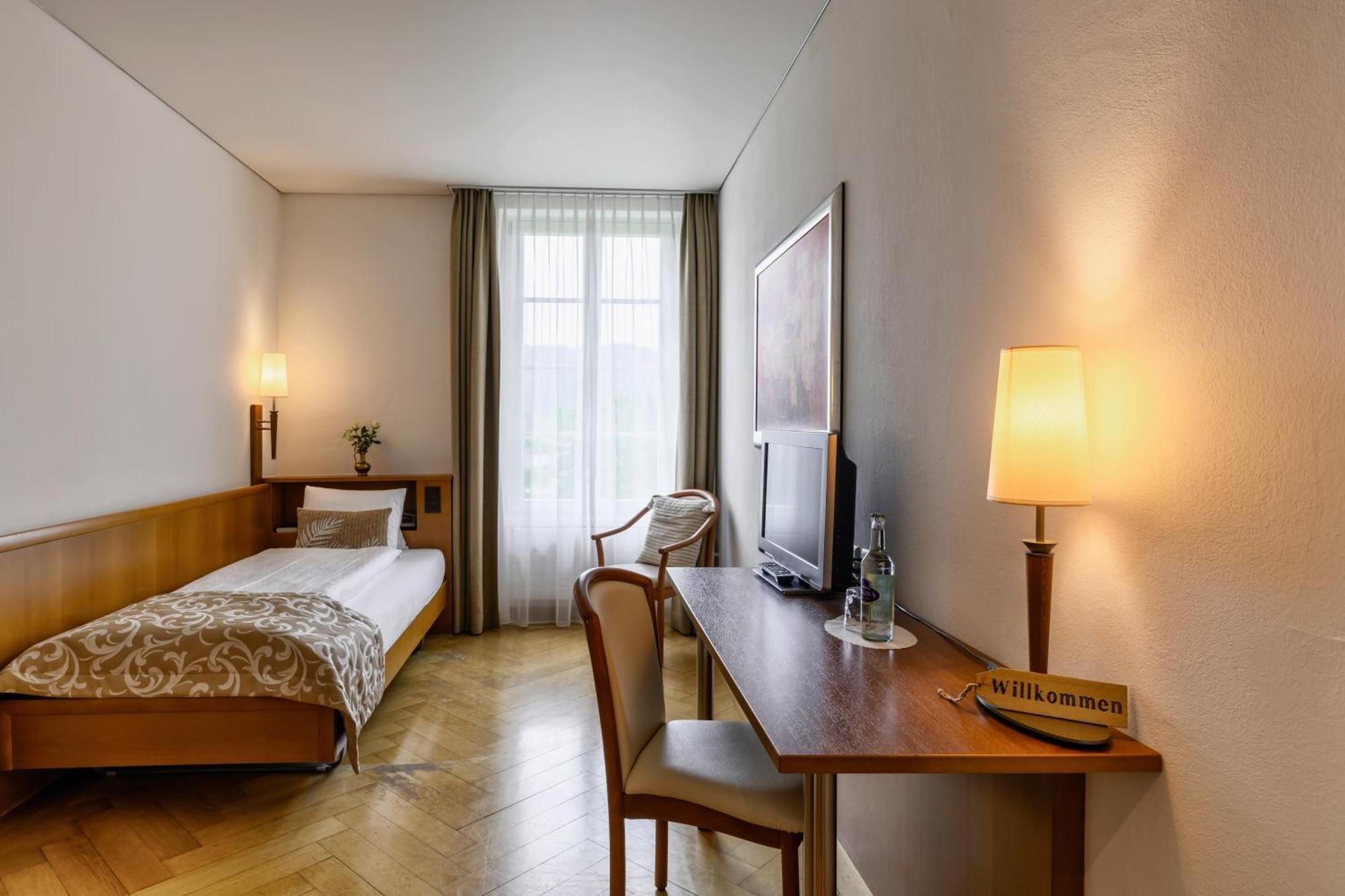 Hotel Landgasthof Schoenbuehl Exterior photo